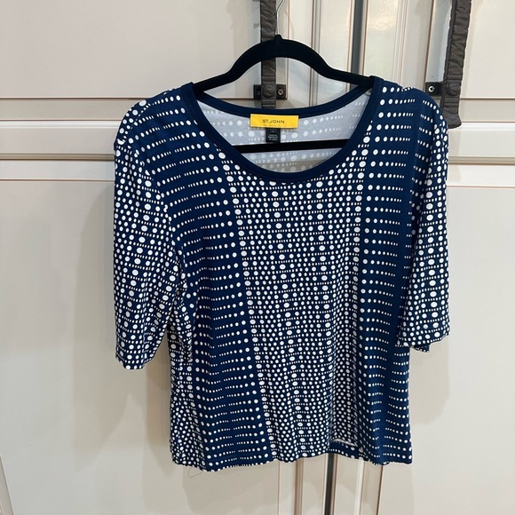 ST. JOHN Dotted 3/4 Sleeves Top (T3) - Picture 5 of 7
